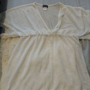 Jordan Taylor white Cover Up